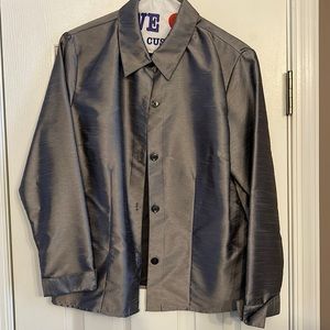 Gray button Womens fitted top.